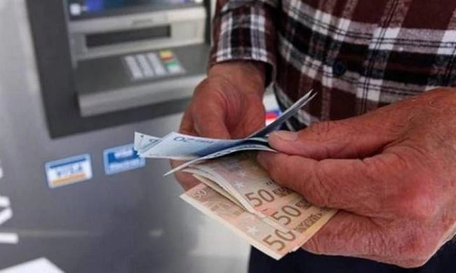 «Σφαλιάρα» Ε.Ε. προς την κυβέρνηση για τις συντάξεις: Θα εφαρμοστεί ότι συμφωνήσαμε